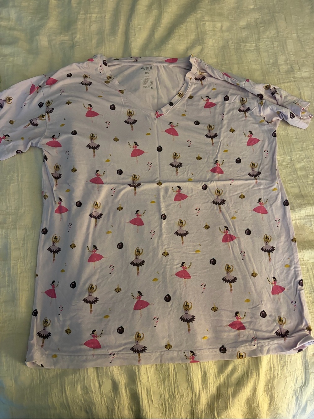 Kyte baby sugar plum v-neck